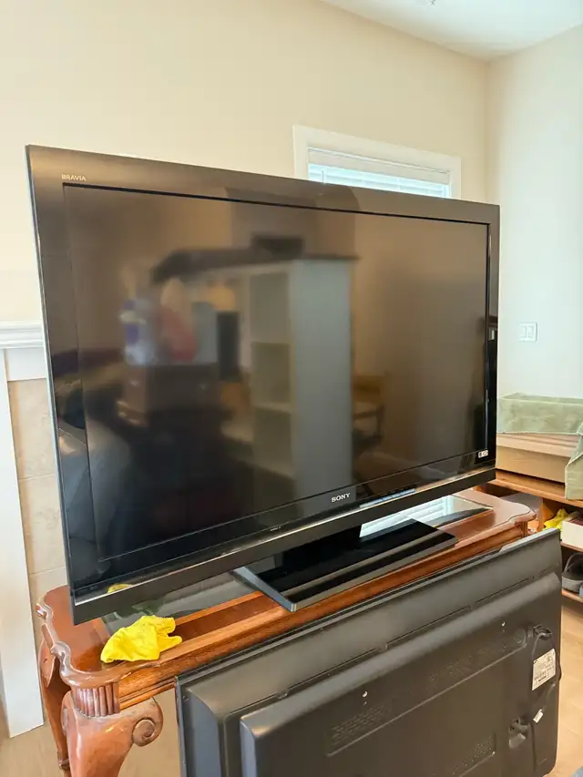 Sony digital 52” tv62864365087617121