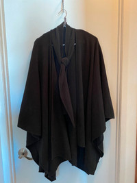 One size fits all, black fleece cape