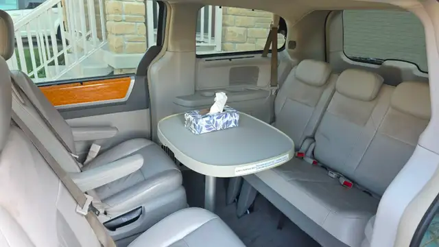 2010 Chrysler Town & Country Limited – Single Owner (AS-IS)