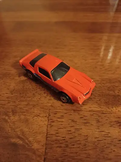 HOT WHEELS CHEVROLET CAMARO Z28 1982 Orange Diecast, View more