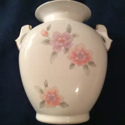Vtg 6.5" Japan FINE CHINA VASE -2 Handles Hand Painted in MINT C, View more