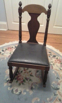 Antique nursing / sewing rocking chair