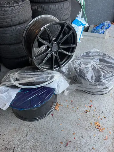 BRAND NEW RIMS NEVER MOUNTED 20 inch set of 4 20x10 5x112 Et 40 Hub 66.6 20 inch rims Bmw rims Merce...