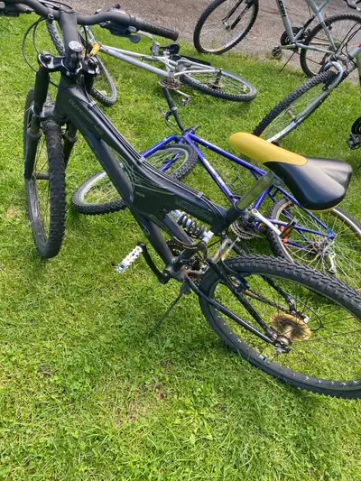 Mongoose Outcast Mountain Bike, View more