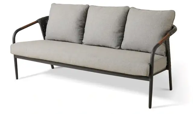 All Weather Aluminum and Wicker Outdoor/Patio Couch wit