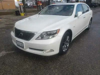 This 2008 Lexus LS600hL AWD fresh import from Japan Right Hand Driven is a sophisticated hybrid seda...