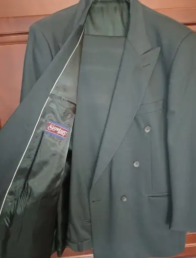 Men’s Suit, TipTop Signature Series, 44T, View more