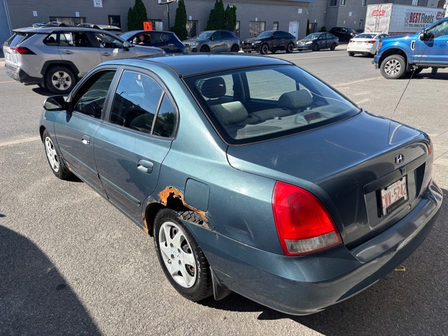 Hyundai Elantra — photo 4