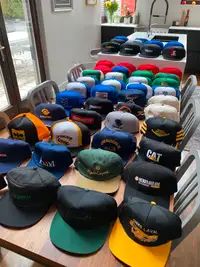 collection de 50 casquettes