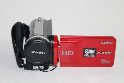 Sanyo Xacti ZH1 Camcorder - Y2K!, View more