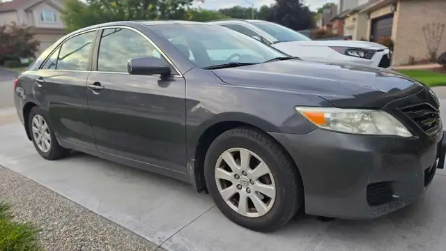 2010 Toyota Camry low km
