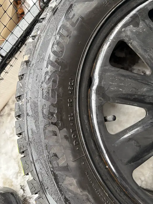 225/60R17 Winter Tires in Tires & Rims in Oshawa / Durham Region - Image 2