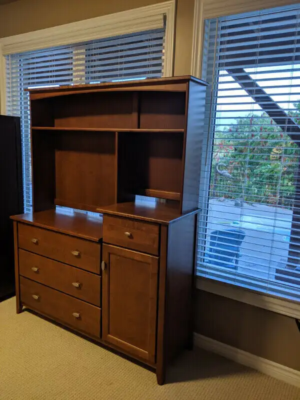 Baby crib, change table/Furniture Bedroom Set in Cribs in Peterborough - Image 5