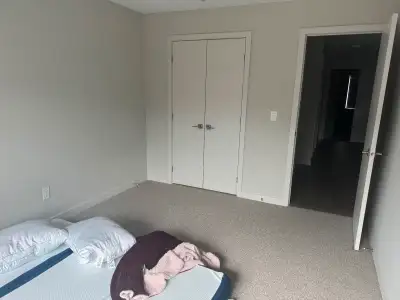 Room for rent riverside south (2 rooms available)