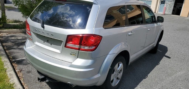 2011 Dodge Journey SXT in Cars & Trucks in Burnaby/New Westminster - Image 2