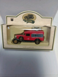 CHEVRON COMMEMORATIVE MODEL STANDARD OIL CAR ANNOUNCER DIECAST