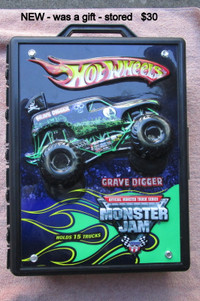 NEW HOT WHEELS MONSTER JAM STORAGE CASE