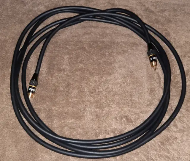 Furutech-Evolution II RCA to S-Video cable 12ft (3.6m)