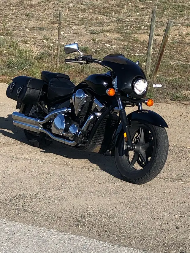 Honda stateline Cruiser Motorcycle in Street, Cruisers & Choppers in Penticton - Image 6