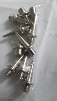 10 pcs spikes