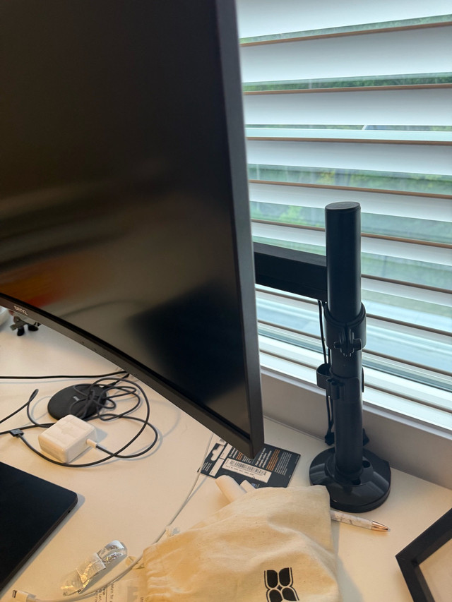 BenQ EX3501R Ultrawide Curved QHD Monitor | 34 inch with VESA in Monitors in Oakville / Halton Region - Image 3