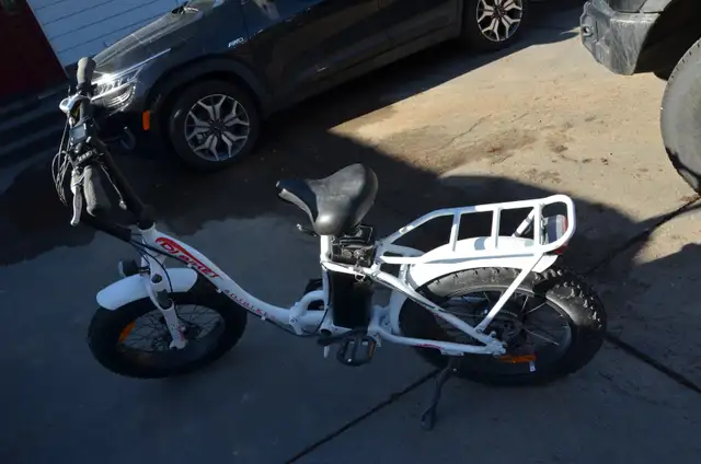 Electric Bicycle: DJ folding step thru, 500 Watt, like new in eBike in Strathcona County - Image 3