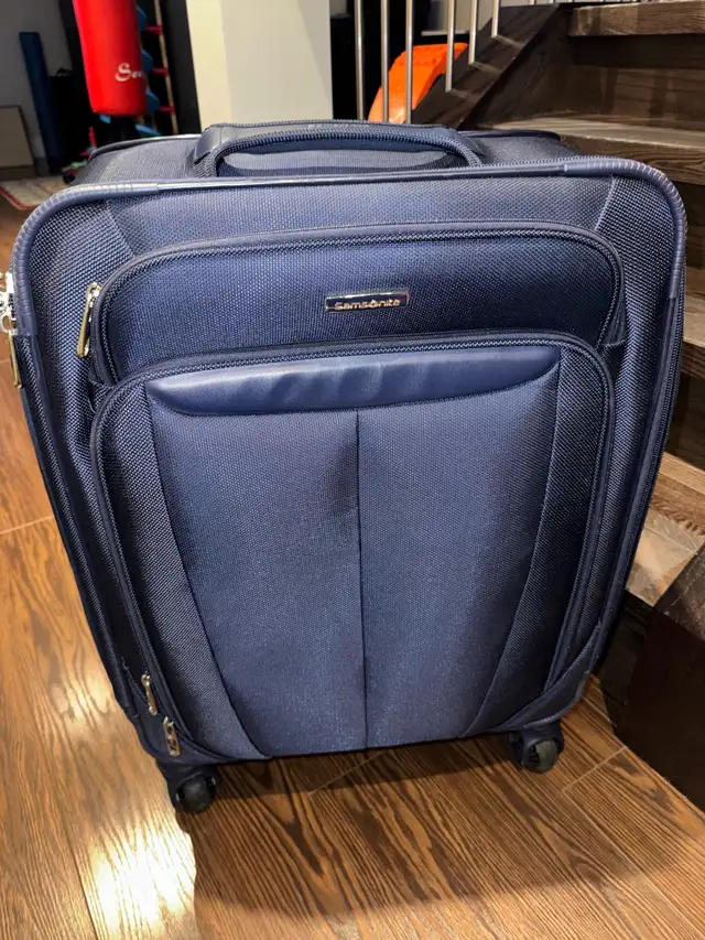 Sameonite luggages in Bags & Luggage in Calgary - Image 2
