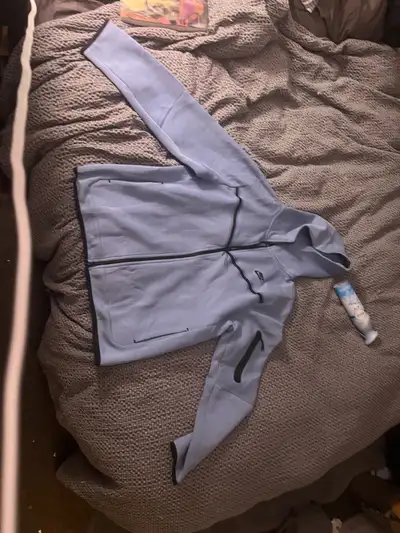 Nike Tech Fleece XXL fits like L, View more