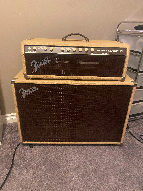 Fender Super Sonic Head and Cab in Amps & Pedals in Oshawa / Durham Region