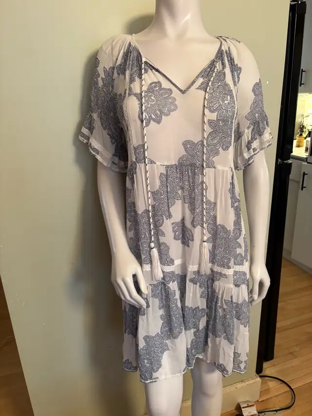 XS Sheer Cover up/Dress by Nile in Women's - Dresses & Skirts in Kitchener / Waterloo - Image 2