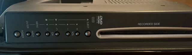 Sharp LC-19DV28UT 19" 720p LCD TV w/ DVD Player in TVs in Oakville / Halton Region - Image 4