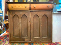 Solid wood cupboard with 3 shelves, 2 drawers and 2 doors