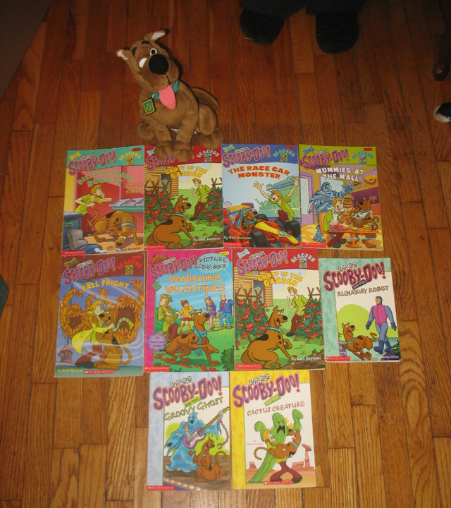Scooby Doo books and Stuffie in Children & Young Adult in Norfolk County - Image 3