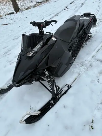 2016 ZR8000 LTD, good shape, always trail ridden, goes very well, electric start, reverse, heated ha...