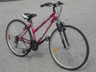 ALL HYBRID LADIES 700C SUPERCYCLE SOLARIS 18SPD ROAD CRUISER!, View more