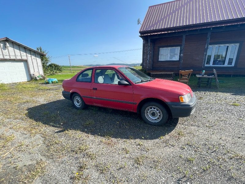 Toyota tercel 1999 | Autos et camions | Sherbrooke | Kijiji