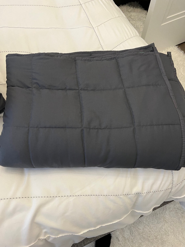 New in bag weighted blanket 15 lbs  in Health & Special Needs in Hamilton