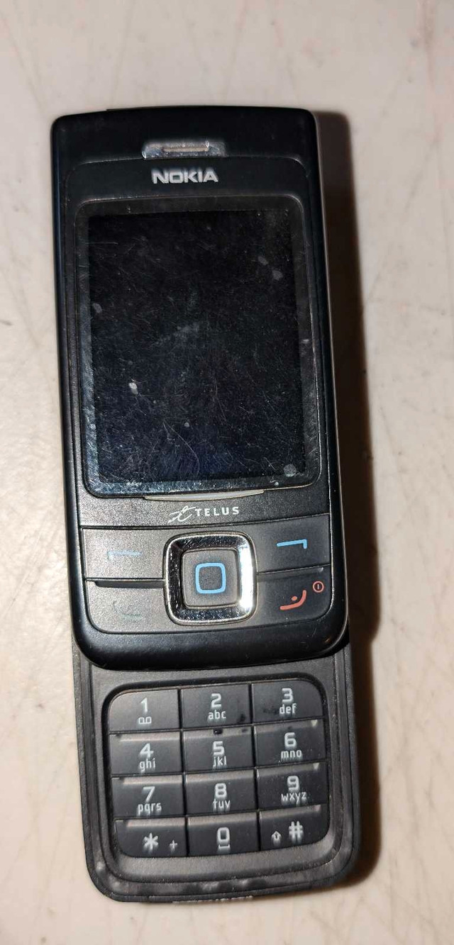 Nokia Vintage Cell Phone Black Slider Untested in Cell Phones in Calgary