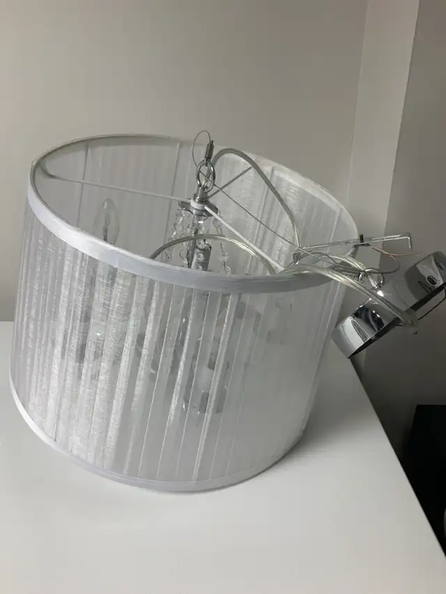 Ceiling Lamp in Indoor Lighting & Fans in Markham / York Region - Image 4