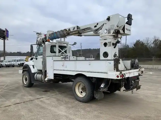 2013 International Terex 4047 Digger Derrick Unit in Other in Prince George