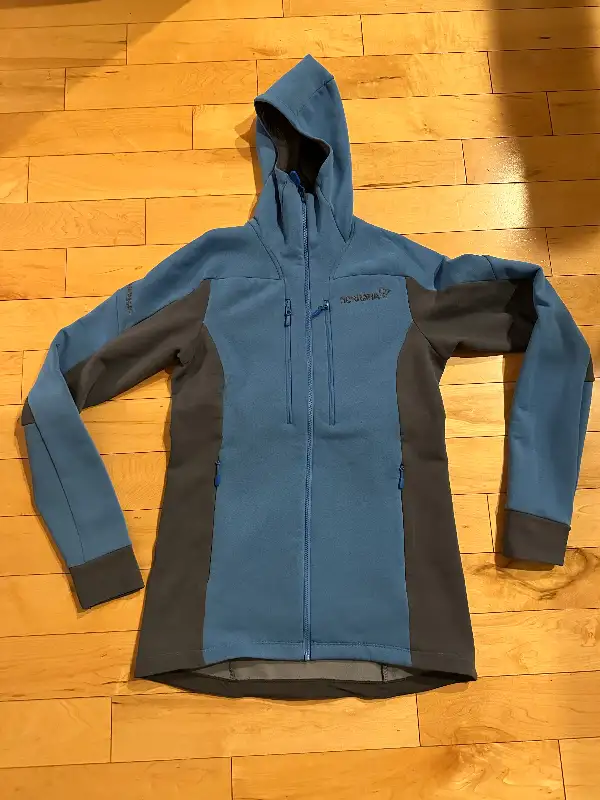 Norrona Trollveggen Powerstretch Pro Zip Hood in Women's - Tops & Outerwear in Calgary - Image 2