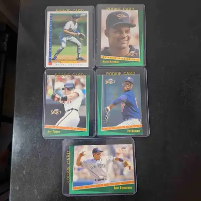 MLB- Rookies Score 1992. $2.0/ea - 1992 L.A.D, Rafrel Bourhigal,#307 - 1992 Orioles,M.Alexander #391...