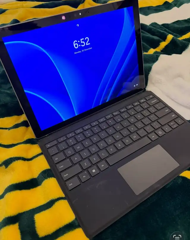 Microsoft Surface Pro 7 | Laptops | City of Toronto | Free local ...