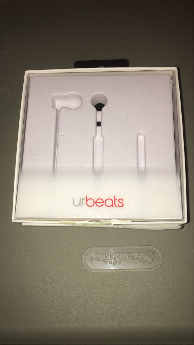 Beats - Urbeats 1 & 3  dans Écouteurs  à Ville de Montréal - Image 4