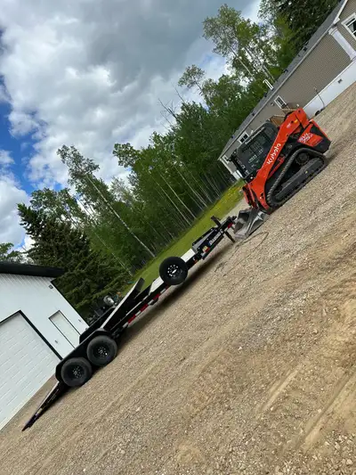 Bought new in 2024 less then 10,000km towing a 9000 pound skidsteer. 6 foot stationary and 16 tilt....