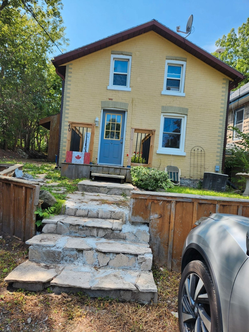 Three bedroom, two bathroom house for rent in Waterford Long Term