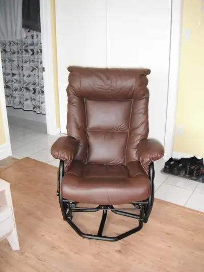 FAUTEUIL EN CUIR, BERÇANT, PIVOTANT, INCLINABLE, DE MARQUE PEL, View more