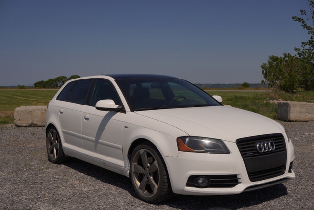 Audi A3 2012 — photo 3