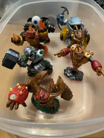 6 Skylanders Giants Lot ***Eye Brawl Sold. $40 Pick up only in Bolton ON No shipping, cash only plea...