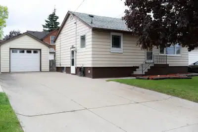 Spacious and bright 1-bedroom basement apartment with private entrance located in a quiet, safe neig...
